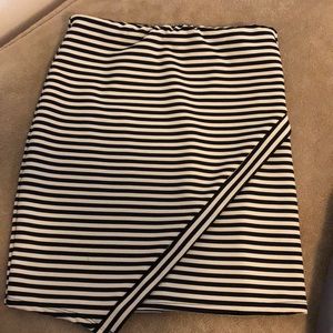 CHARLOTTE RUSSE Striped skirt